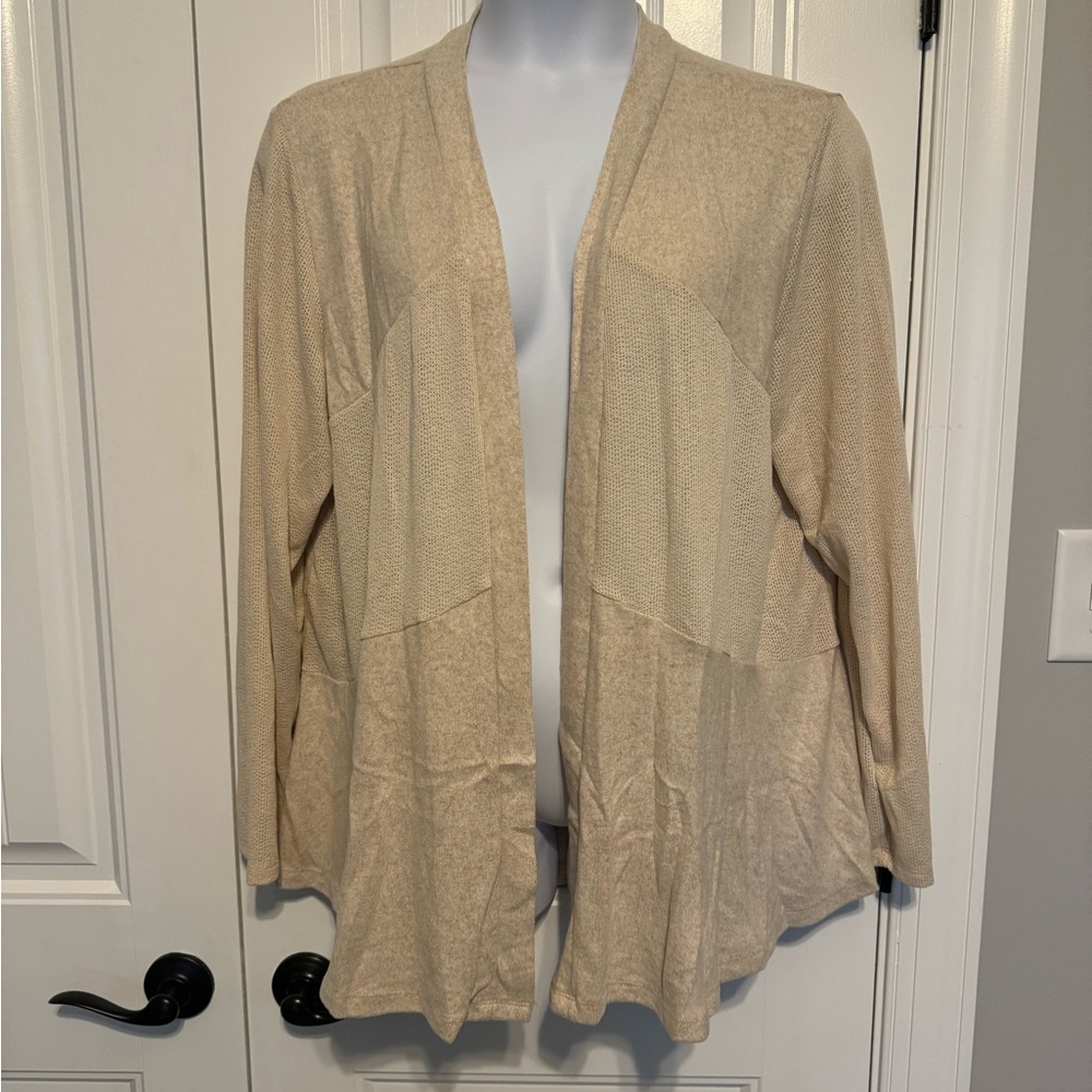 NWT Maurice’s Oatmeal Open Front Drape Cardigan w/ Crochet Trim Size 2